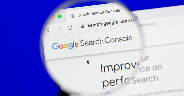 Google Search Console ანგარიშების მართვას ხელოვნური ინტელექტის მეშვეობით ამარტივებს