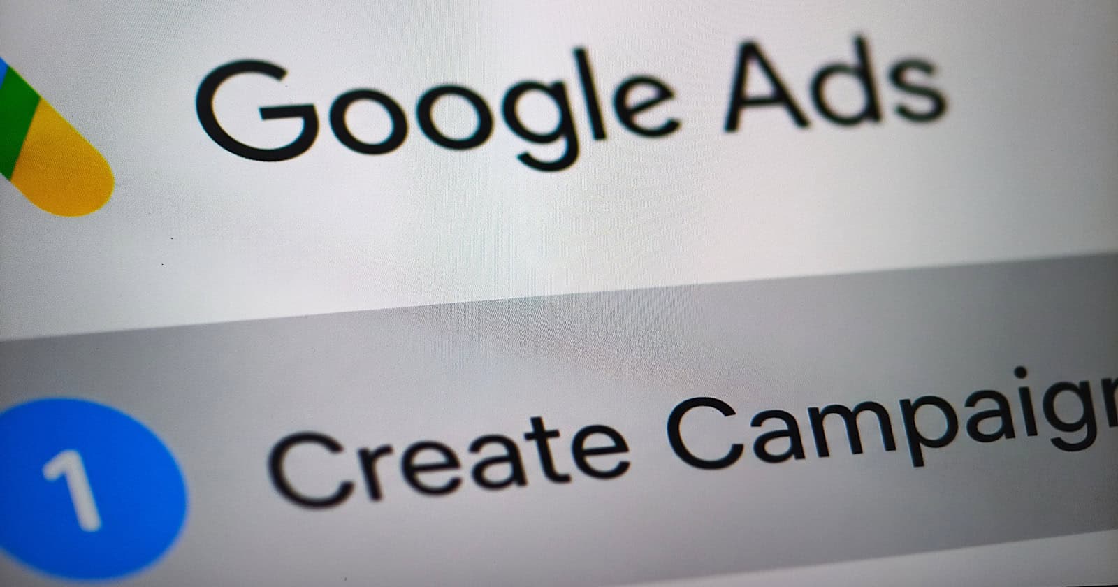 Google-ის სარეკლამო მიმართულების ხელმძღვანელმა UCP-ის გაფართოება და AI Mode-ის ახალი რეკლამები წარადგინა