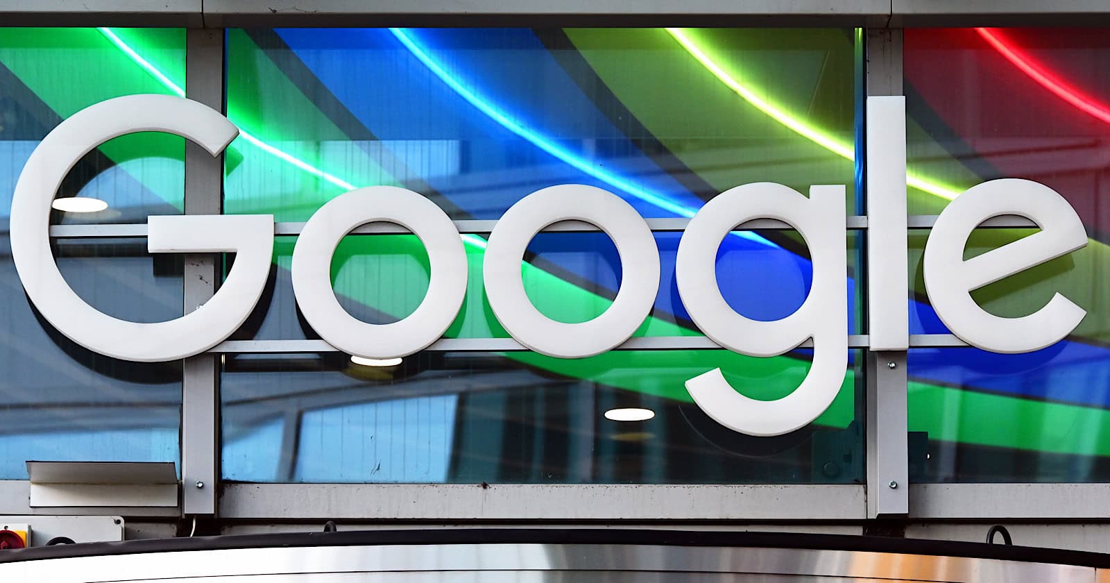 Google-ის AI ძიება უფრო ინფორმაციული ხდება: ახალი ბმულები და კონტექსტური ფუნქციები