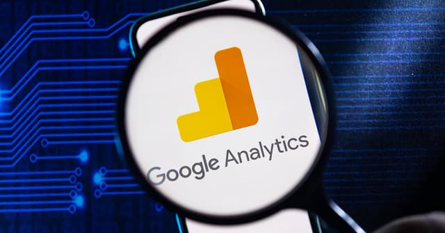 Google-მა Google Analytics-ში კამპანიების შედარებითი ანალიზის (Benchmarking) ფუნქცია დააანონსა
